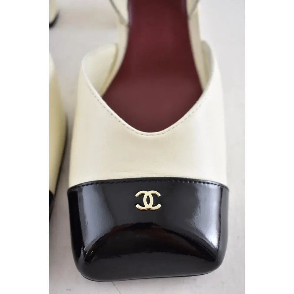 Chanel 26S Blazy Ivory Black Square Toe Sling CC Slingback Block Heel Pump 39